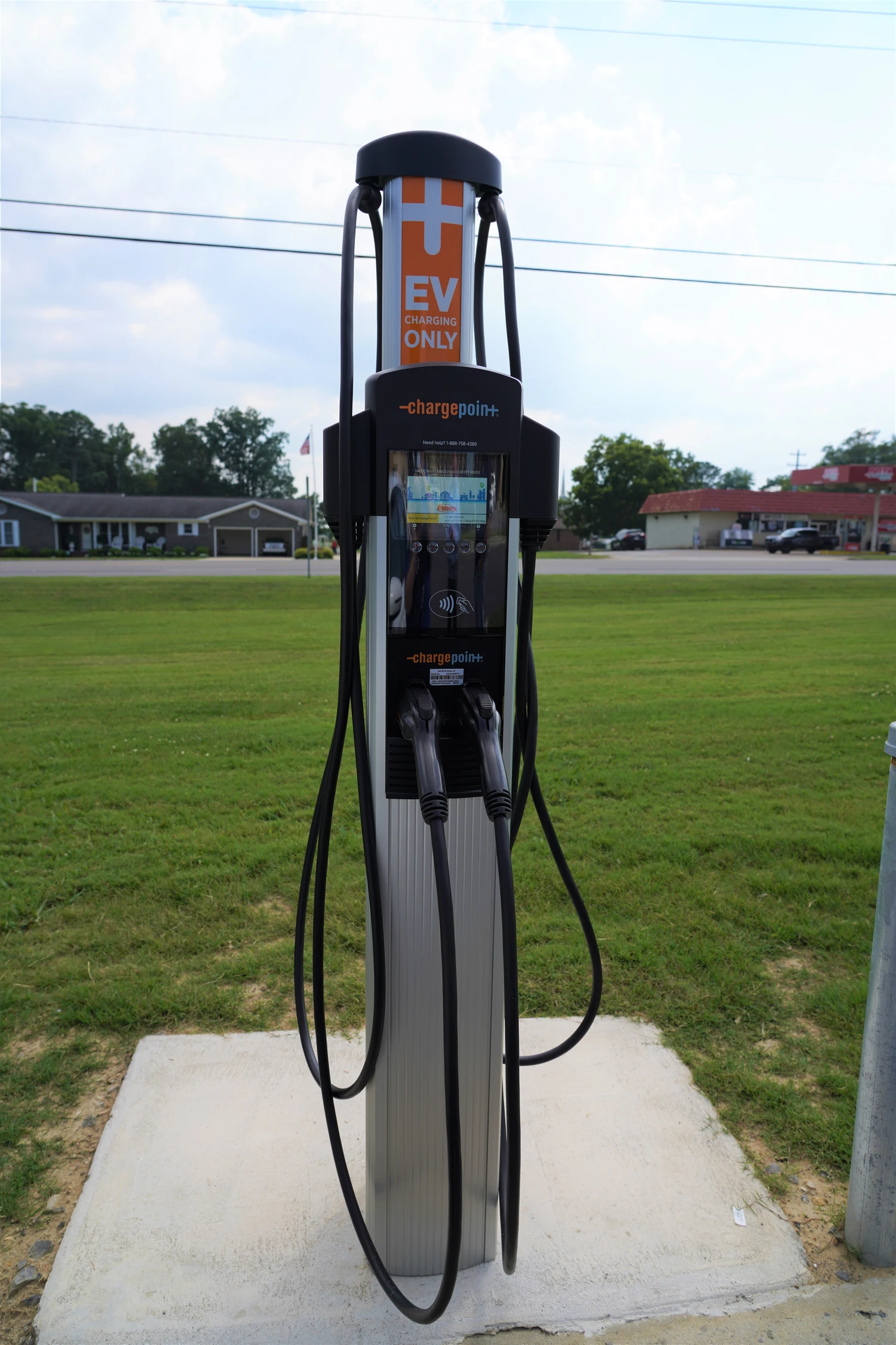 NACC installs new electric vehicle charging station on campus