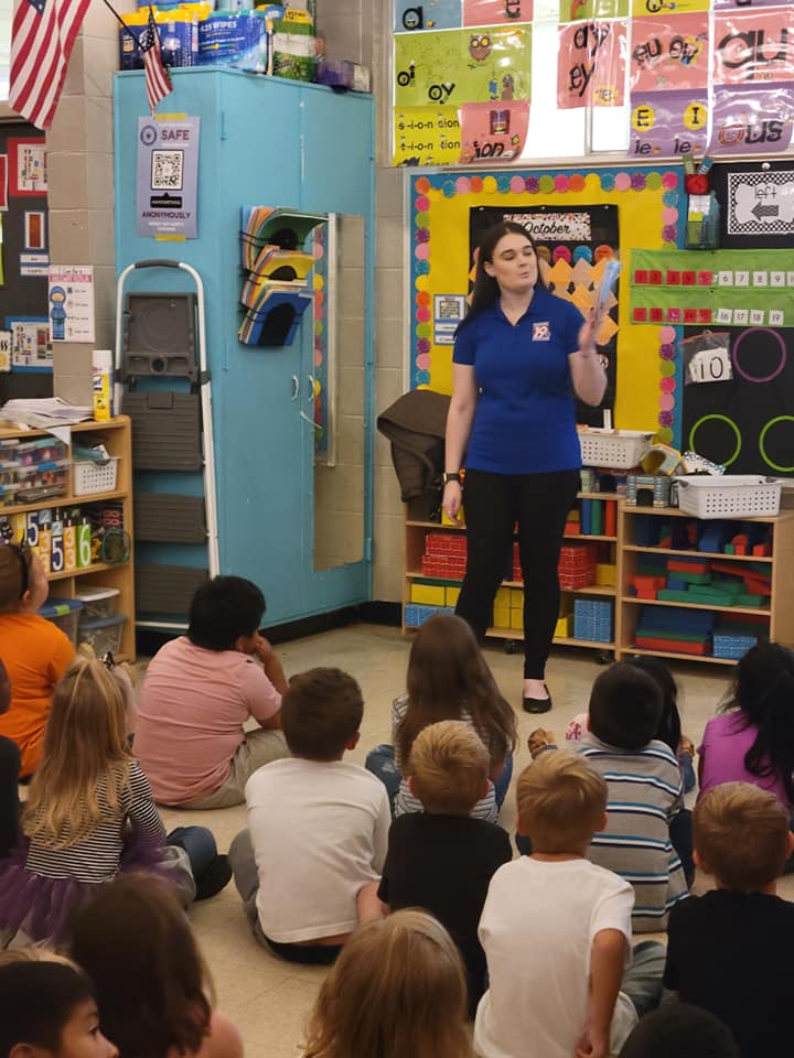 WHNT Channel 19 visits Stevenson Elementary